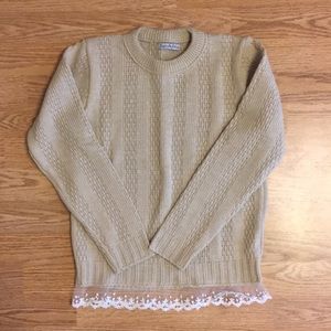 cute caramel sweater ❤️